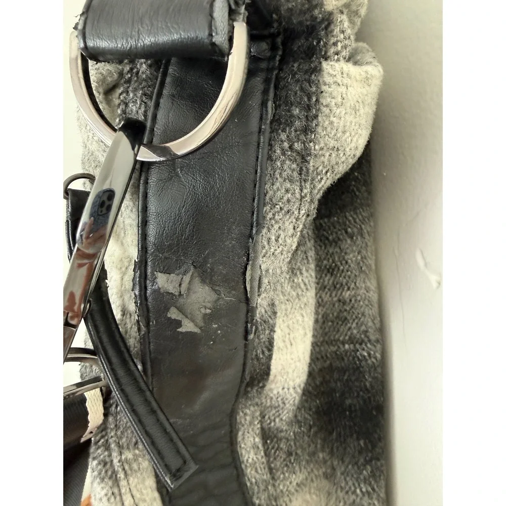 Lululemon Athletica Fast in Flight Tote Gym Bag Black Ombre Plaid Wool Gray Read
